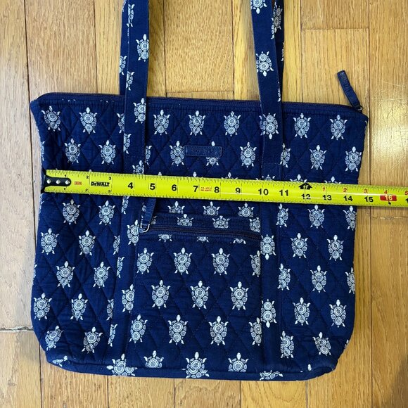 Vera Bradley Small Vera Tote bag in the "Turtle Dream" pattern - Picture 5 of 6